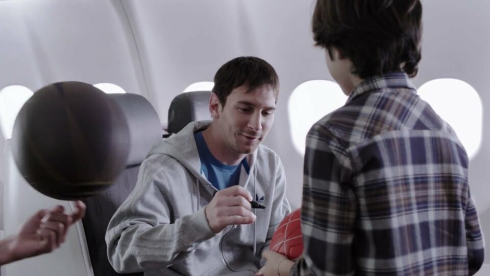 Turkish Airlines – Kobe vs Messi